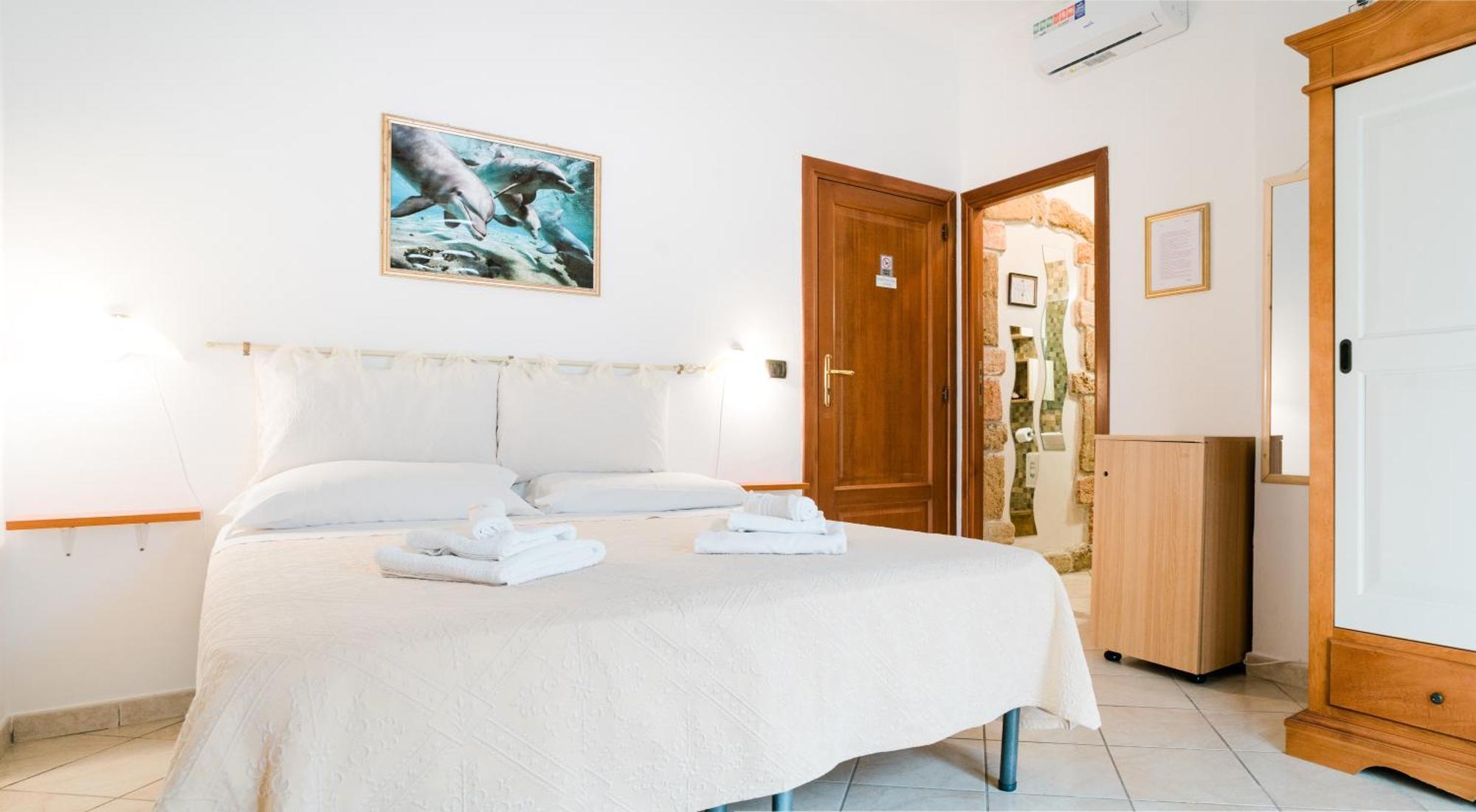 Hotel La Marmora Alghero Exterior foto